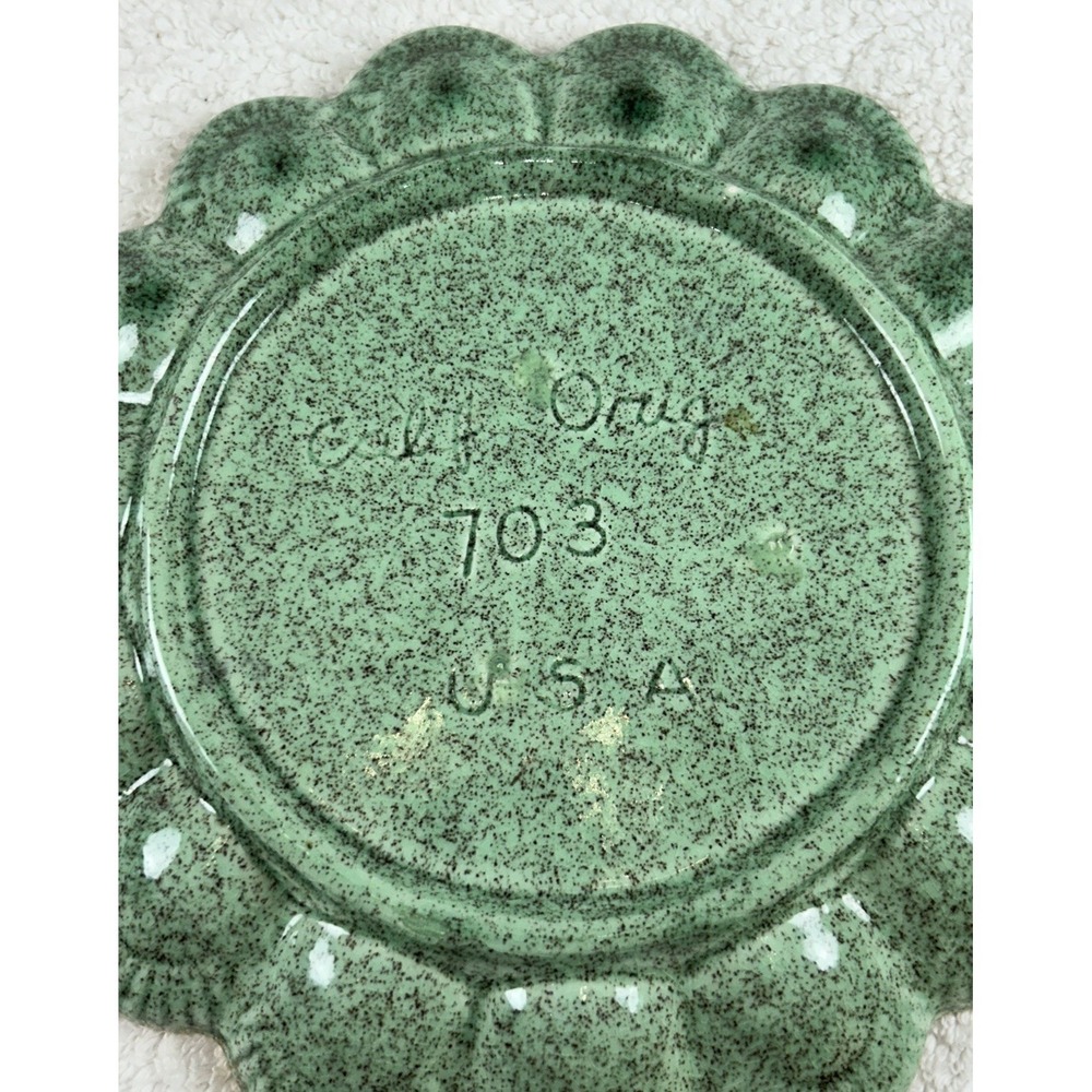 Vtg California Original Pottery 703 Egg Dish Green w/Gold Splatter Leaf **READ** - Picture 3 of 11
